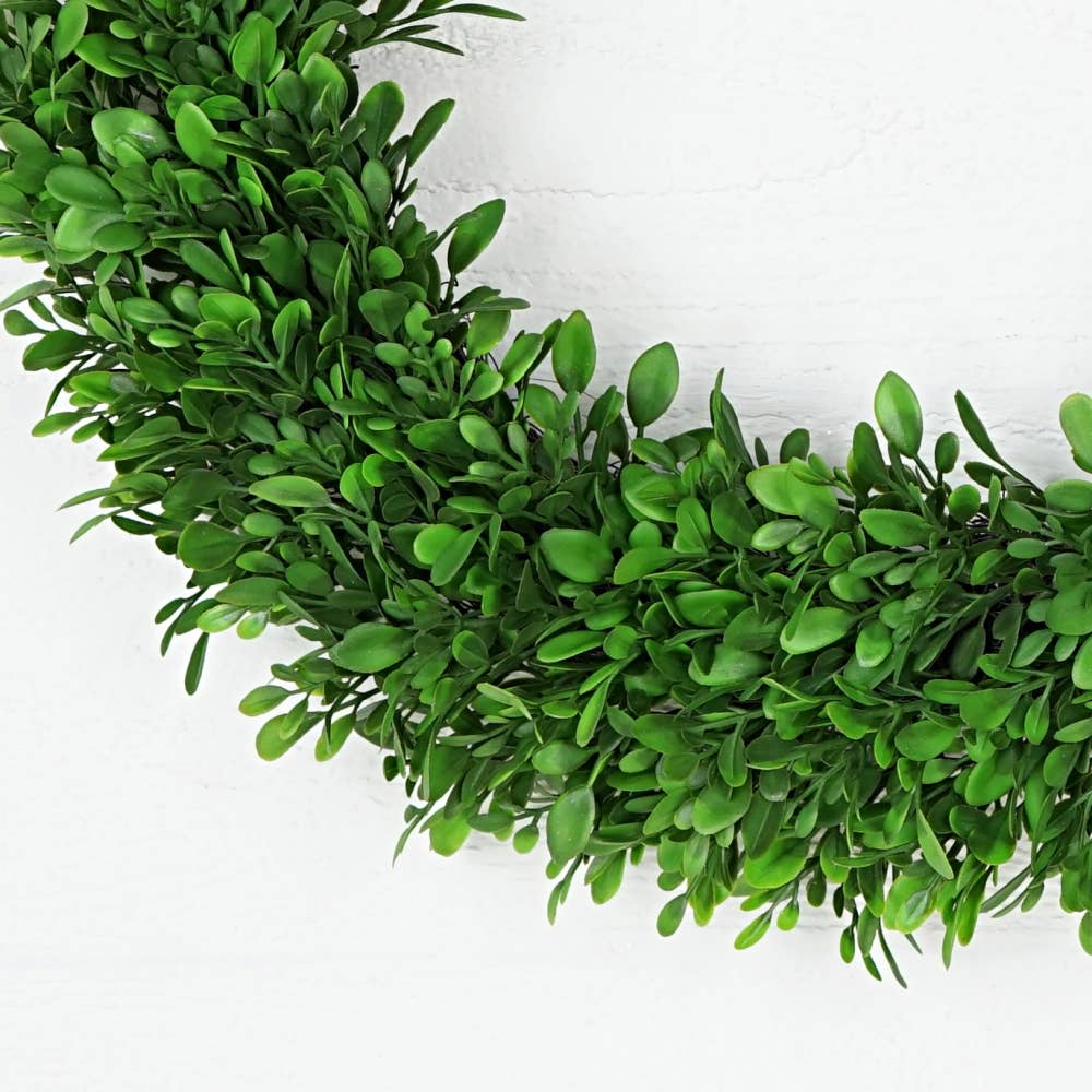 Twig Wreath-Evergreen Boxwood