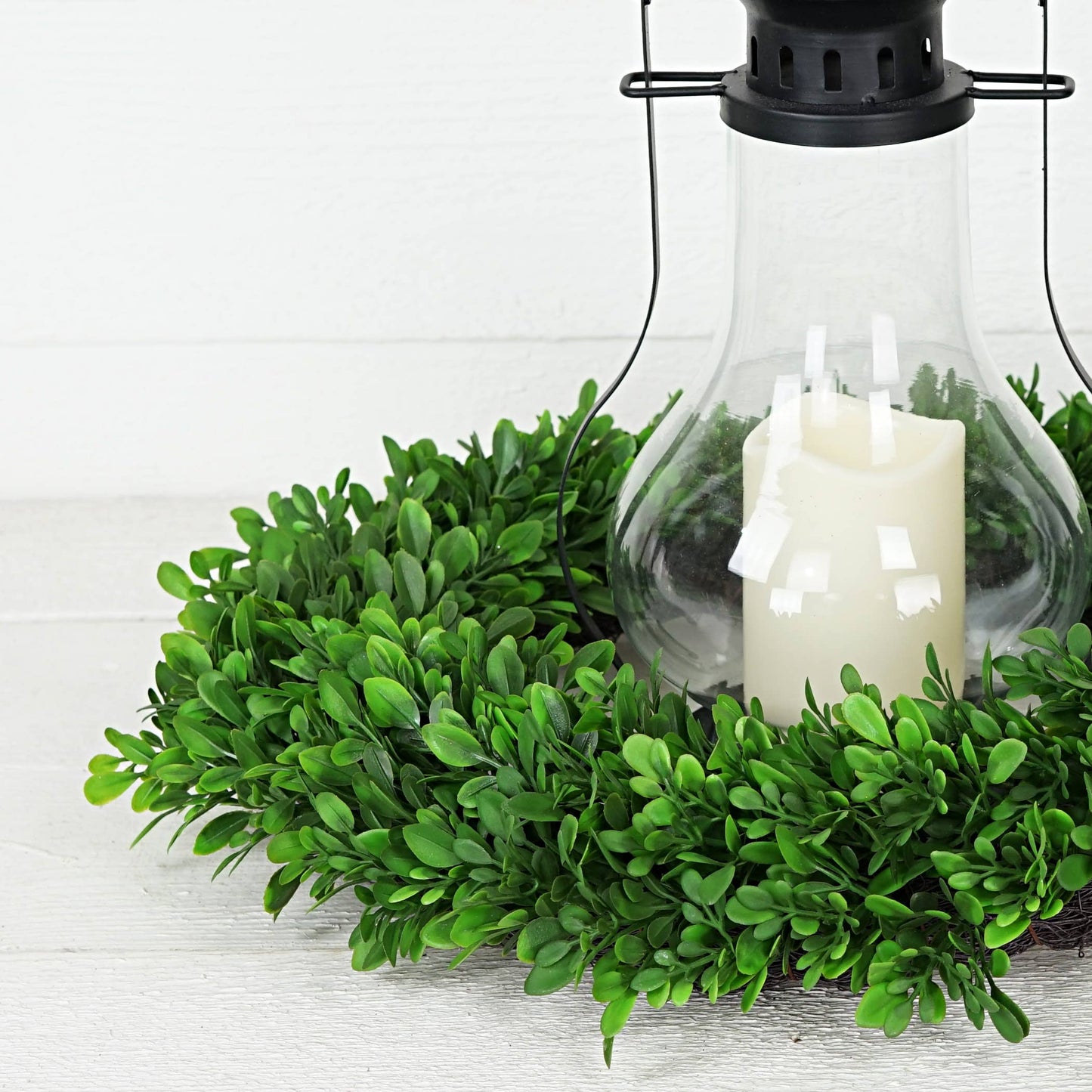 Twig Wreath-Evergreen Boxwood